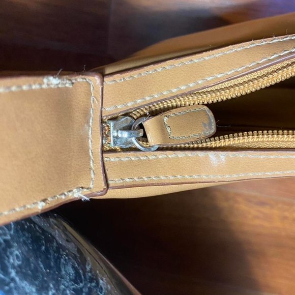 brown mini purse by minicci tan shoulder bag studs on bottom ring on front strap - Picture 8 of 9